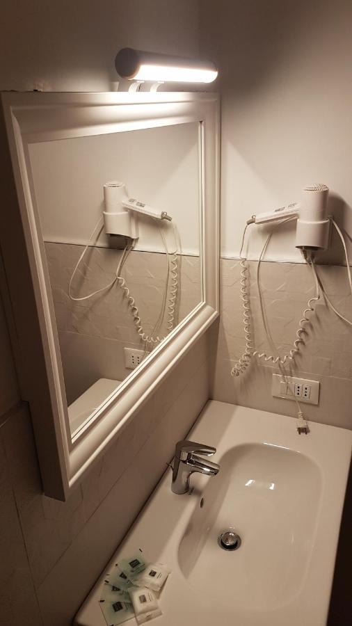 Albergo Paris Sottomarina Exterior photo