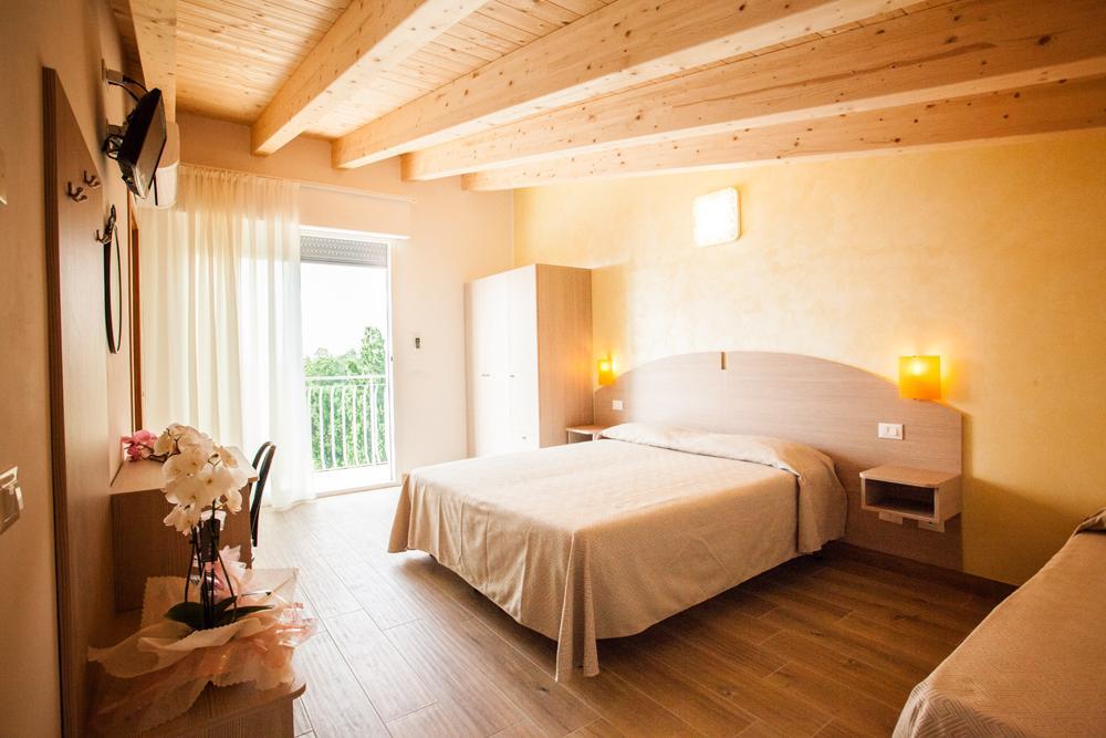 Albergo Paris Sottomarina Exterior photo